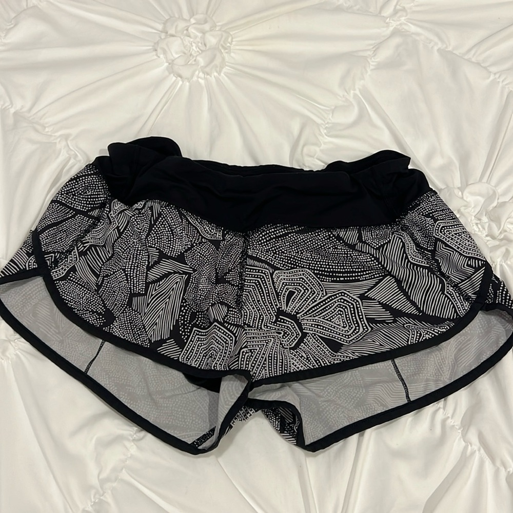 Low Waisted Patterned Lululemon Shorts